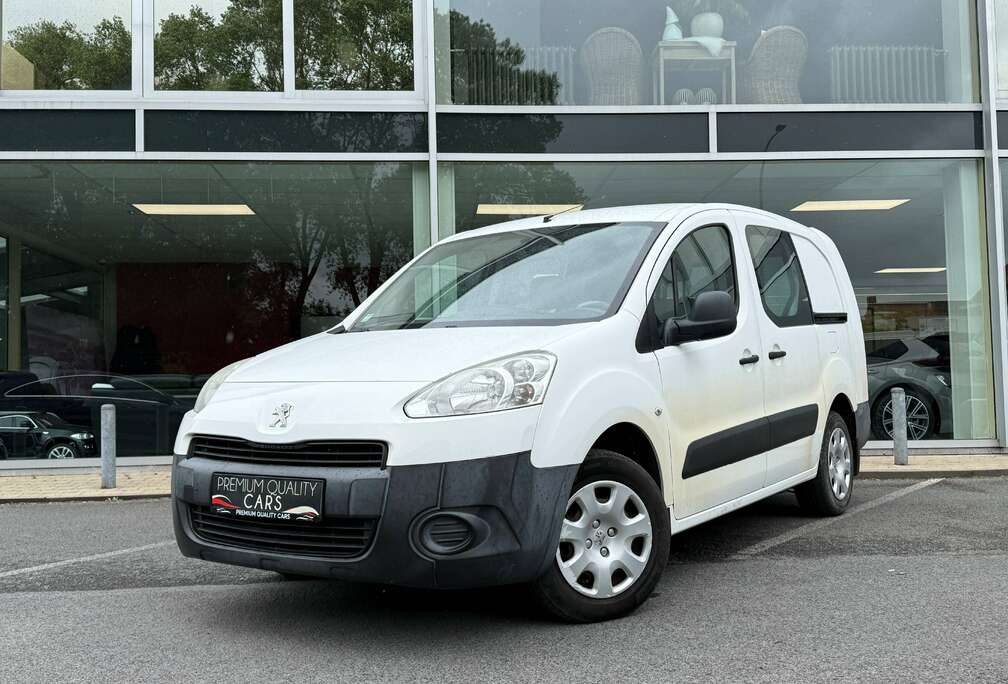 Peugeot ENKEL VERKOOP AAN HANDELAAR - L2 / PARKEERSENSOREN / TREKHAAK /AIRCO / DUBBELE SCHUIFDEUR / 3ZIT /