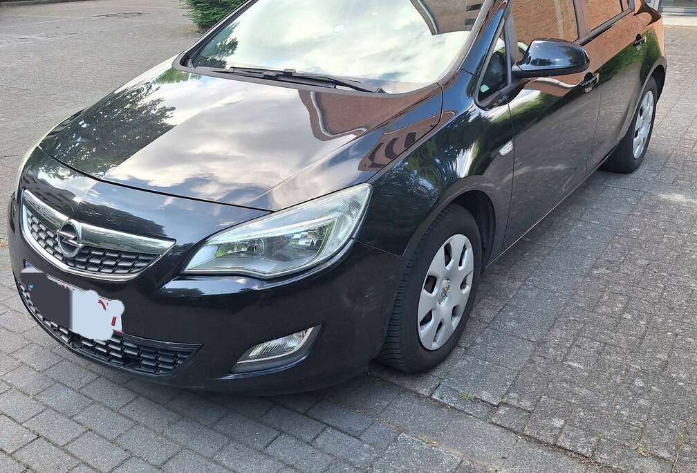 Opel GTC 1.6 Innovation