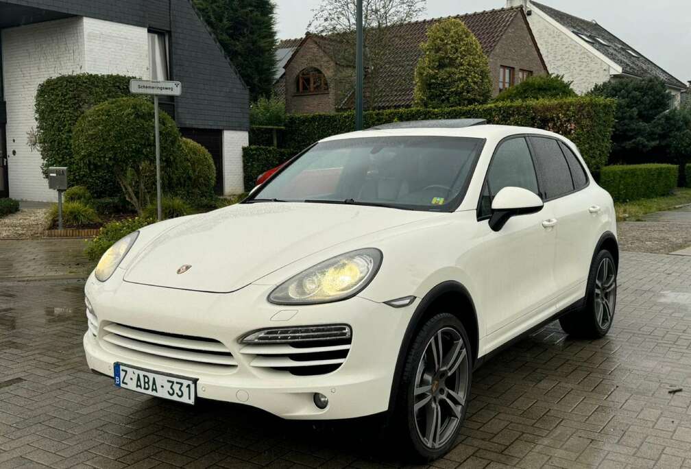 Porsche 3.0i V6 Hybrid Tiptronic S full option