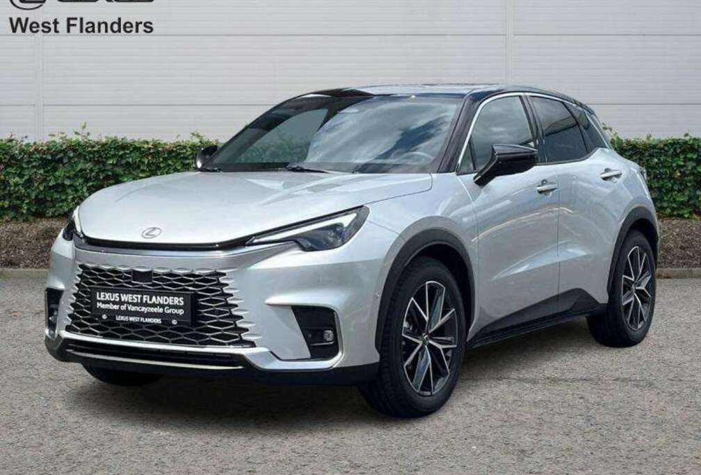 Lexus COOL + Privilege Pack