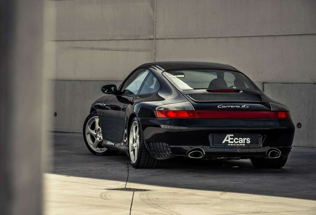 Porsche 996 CARRERA 4S ***MANUAL / BOSE / SPORT EXHAUST***