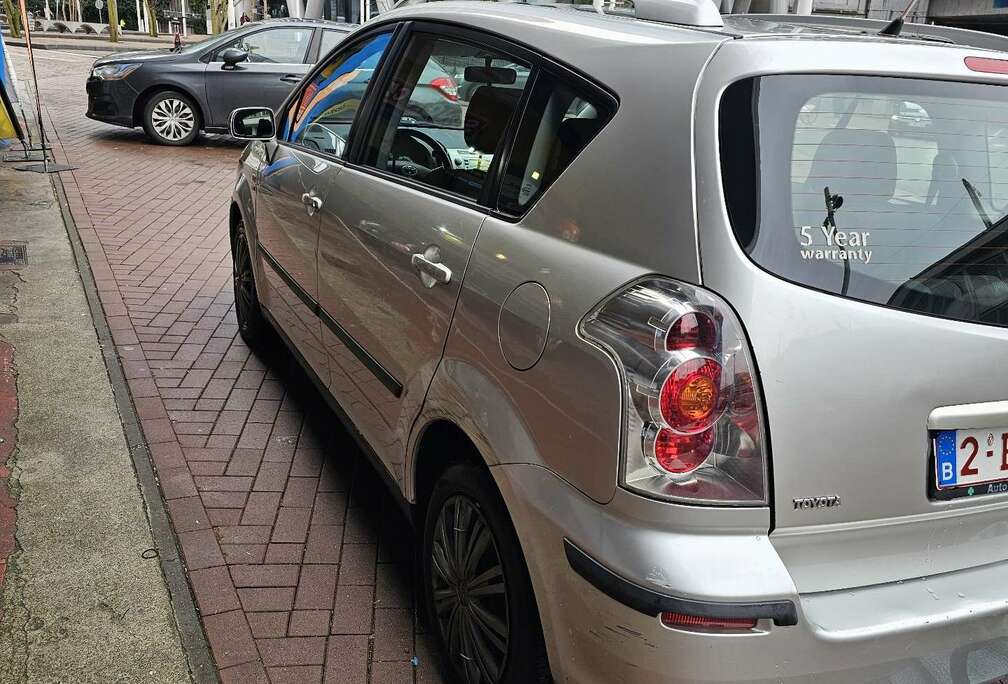 Toyota 1.6i VVT-i 16v Linea Sol