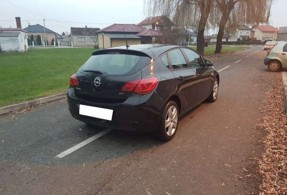 Opel 1.7 CDTi ECOTEC Cosmo DPF