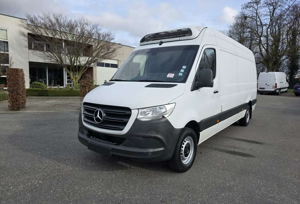 Mercedes-Benz 317 (Stock ID 13616)