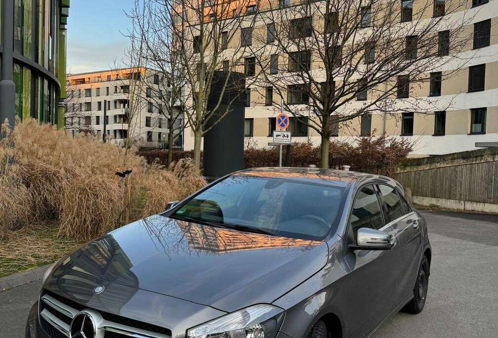 Mercedes-Benz A 180 BlueEFFICIENCY Avantgarde