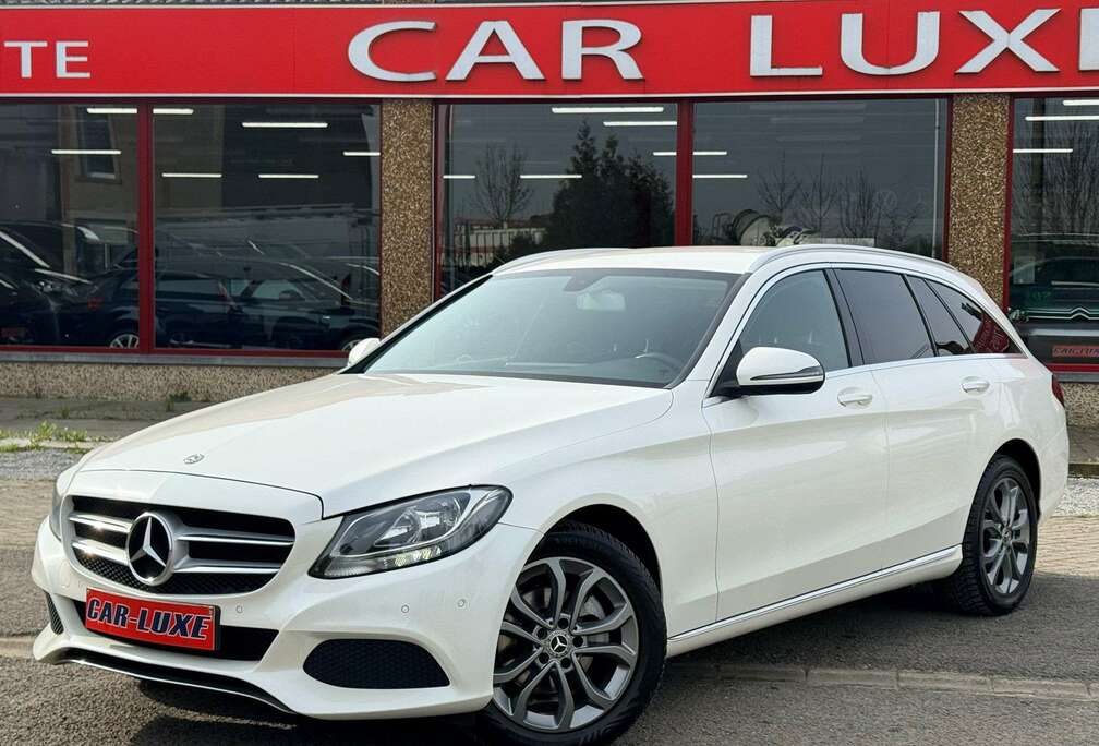 Mercedes-Benz D 116CV BOITE AUTO LED CUIR CLIM