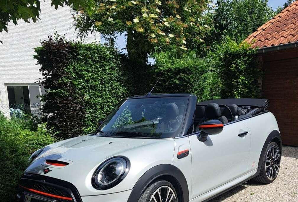 MINI Cabrio/Navi/JCW trim/ 18\