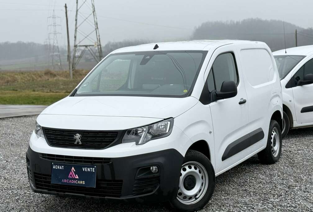 Peugeot 3 PLACES - CAR PLAY - ATT REMORQUE - CARNET COMPLET - GARANTIE