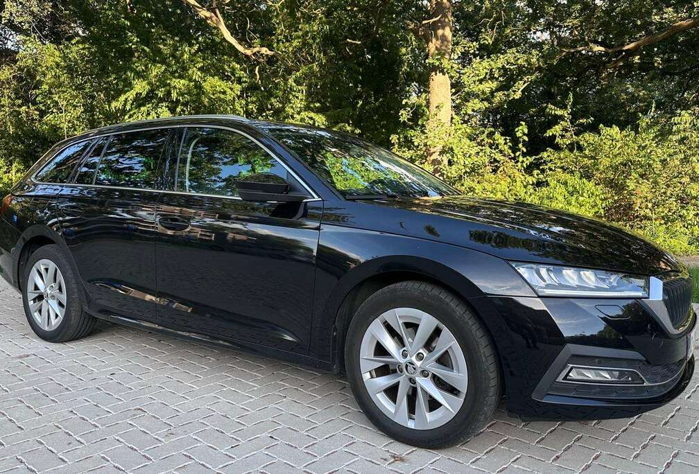 Skoda Skoda Octavia 2.0Tdi DSG 10/2022 Led - Navi - Lineass - Camera