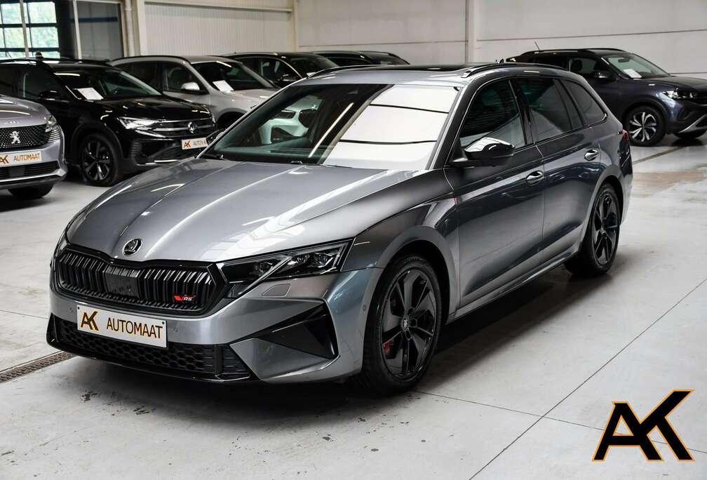 Skoda Octavia Combi 2.0 TSI RS NIEUW - PANO / TREKHAAK