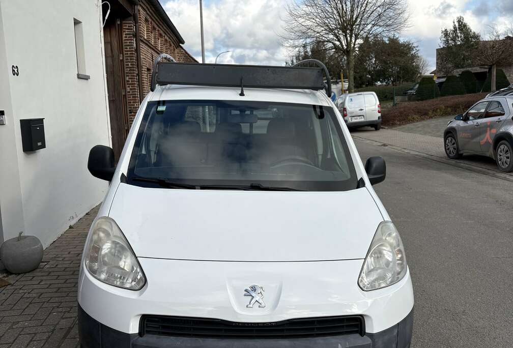 Peugeot 1.6 HDi L1H1 Confort 120