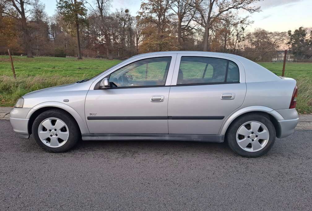 Opel 1.6i XEL 16v Elegance Climat