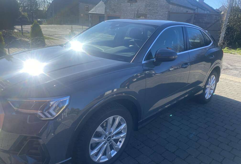 Audi Q3 2.0 TDi S tronic