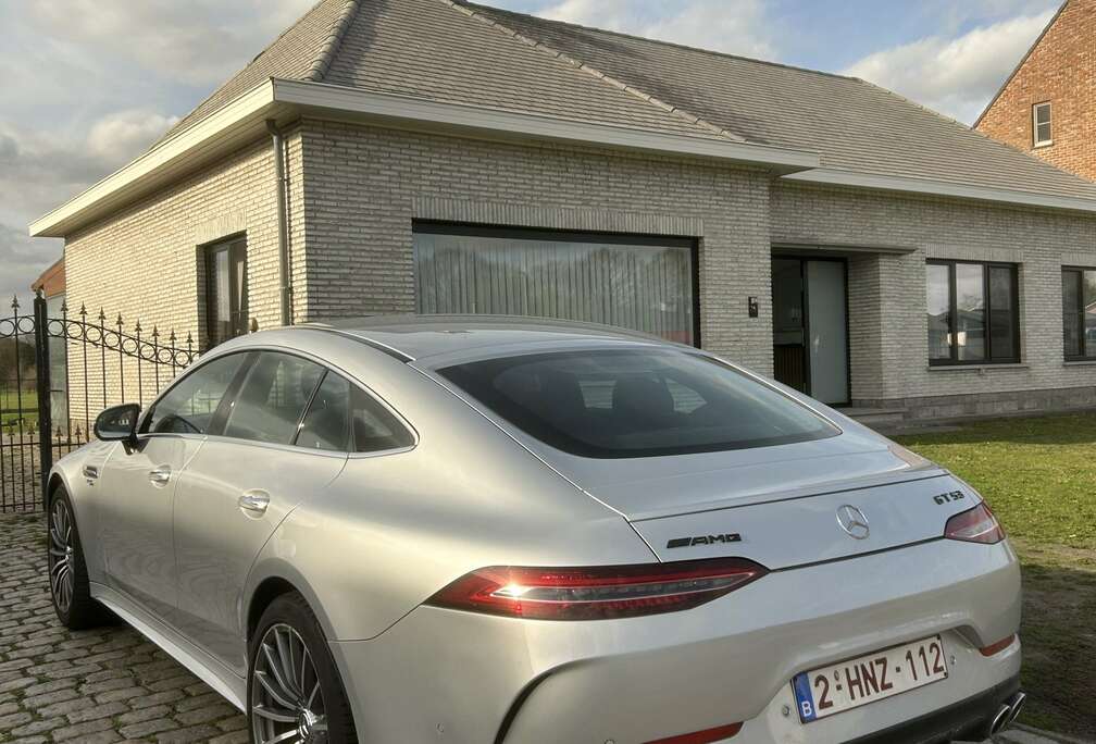 Mercedes-Benz 43 4-Matic+