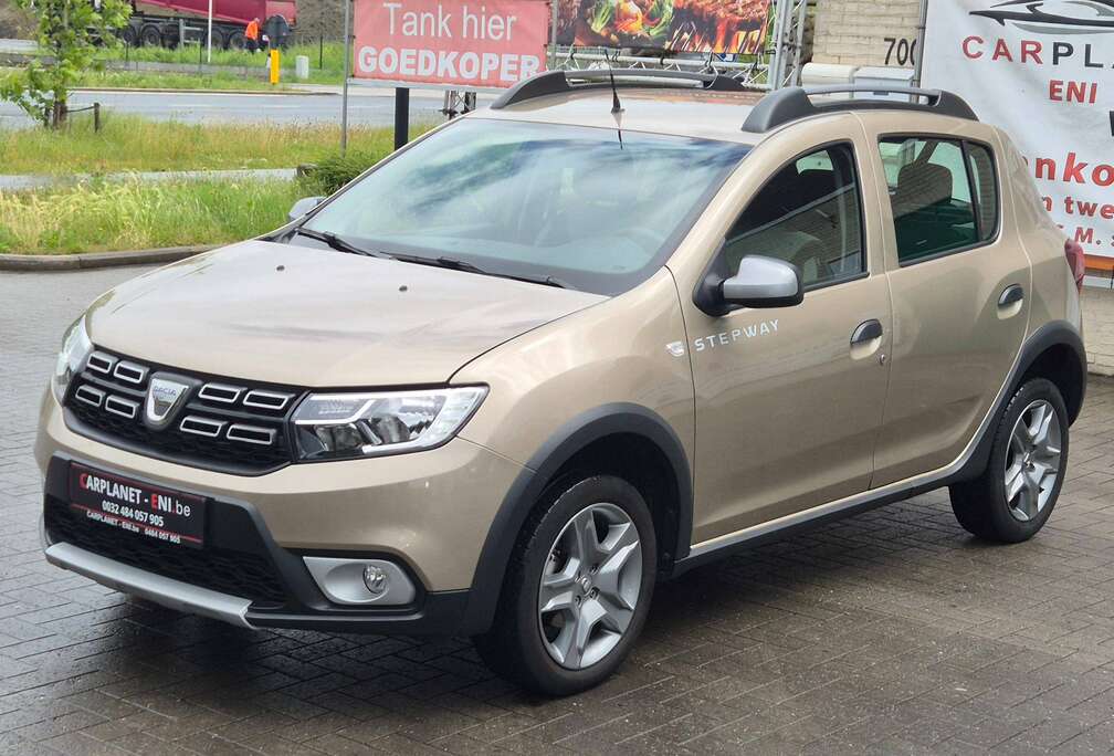 Dacia Sandero Stepway 20.000km nieuw staat