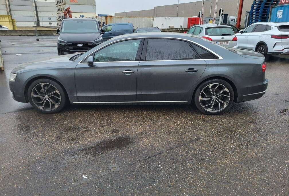 Audi A8 3.0 TDi V6 Quattro Tiptronic