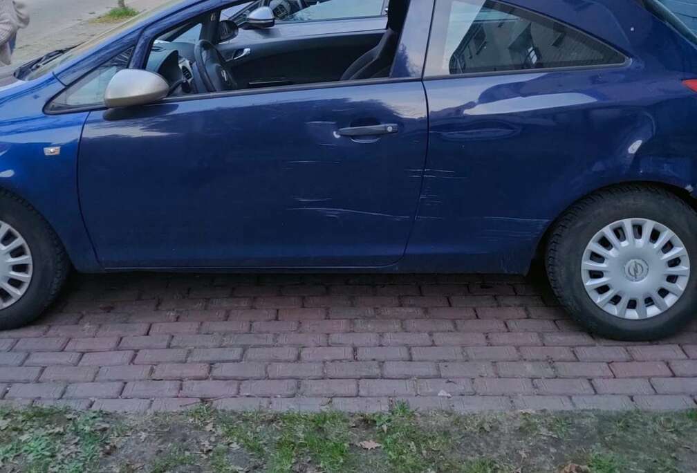 Opel 1.2i Cosmo