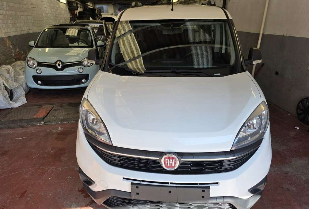 Fiat Doblo 1.4i Lounge 7 places