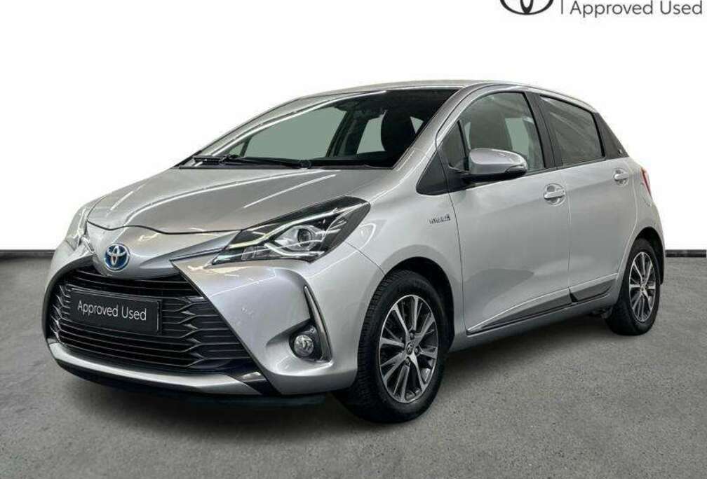 Toyota 100hp HEV Y20 | GPS | camera | all seasons