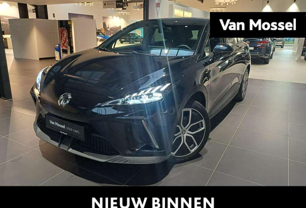 MG 64 kWh Luxury