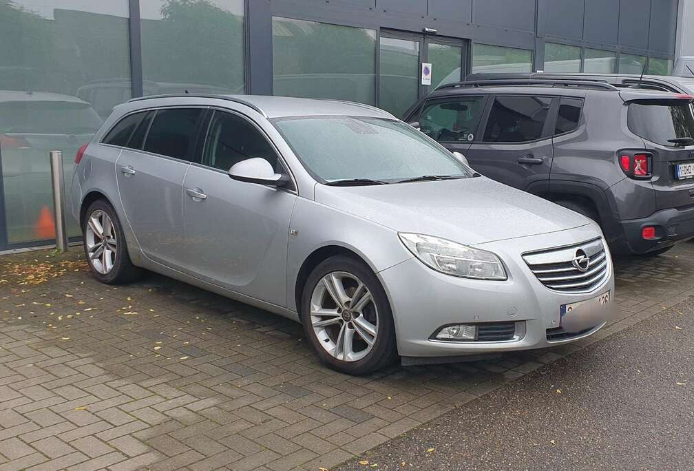 Opel Sports Tourer 2.0 CDTi Courroie distr. cassée