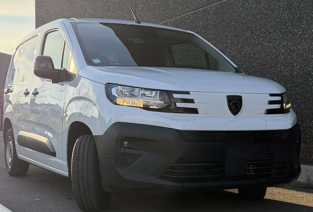 Peugeot 2025 - Btw Aftrekbaar - Comfort Pack - Garantie -