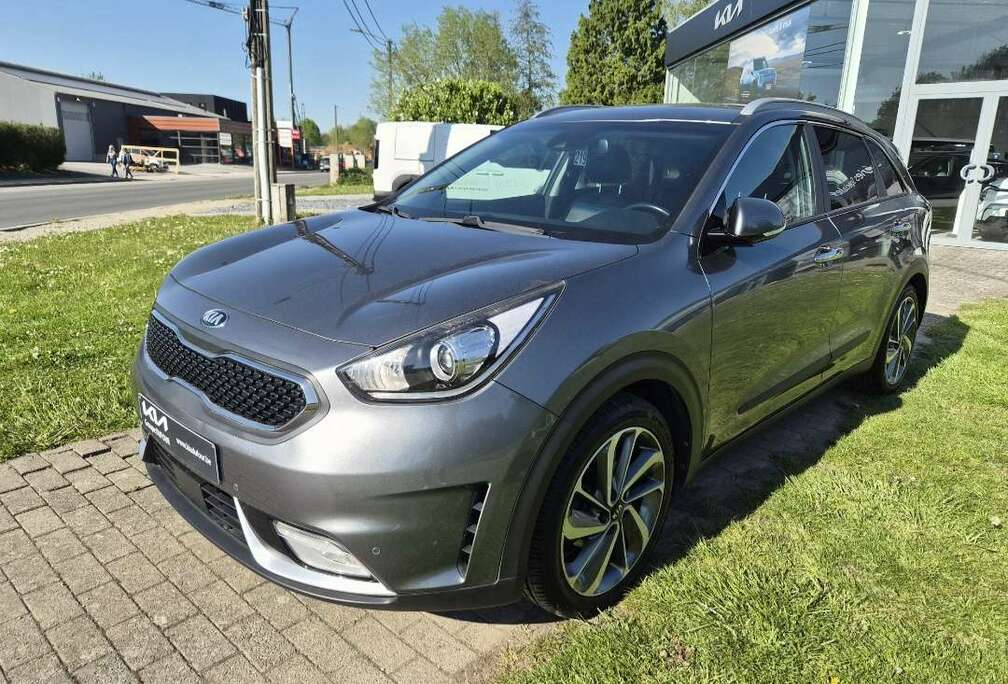 Kia SENSE 1.6 HEV 141 CV