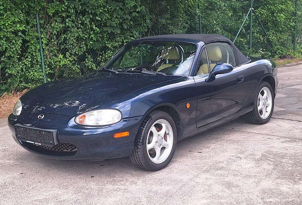 Mazda MX5 Cabriolet 1.6i