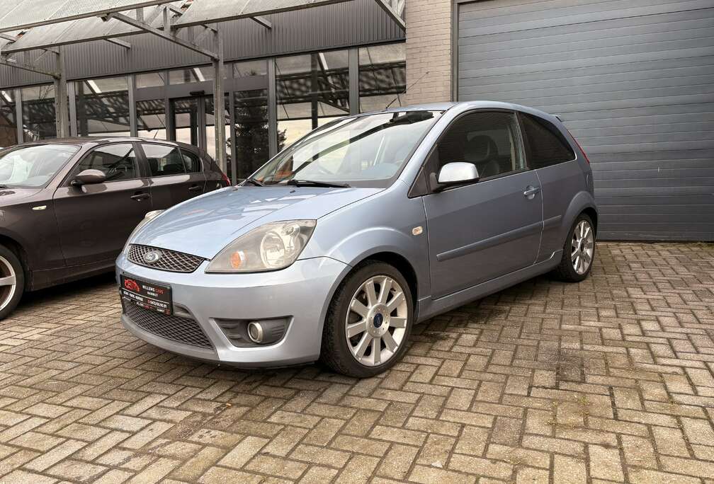 Ford Fiesta ST 2.0i 150CH // GARANTIE 12 MOIS