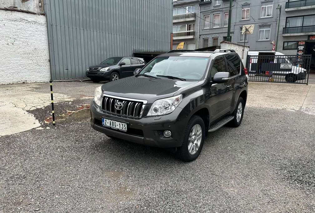 Toyota Land Cruiser 3.0 D-4D 1 Owner 91dkm Full Service