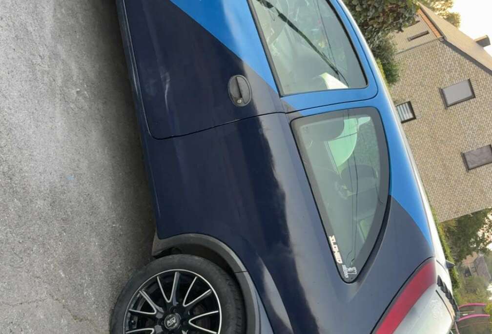 Opel 1.3 DT CDTi 16v Sport Easytronic