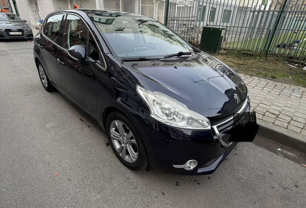 Peugeot 1.2i Style