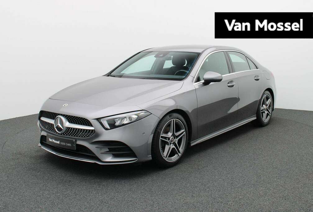 Mercedes-Benz sedan + AMG LINE + CAMERA + LED + 1Y USED GARANTIE