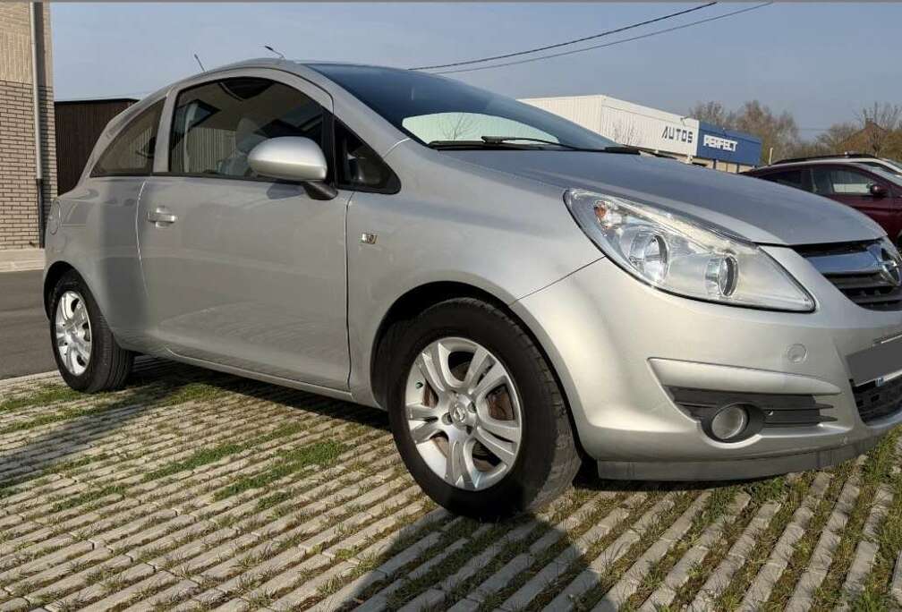 Opel 1.2i Enjoy