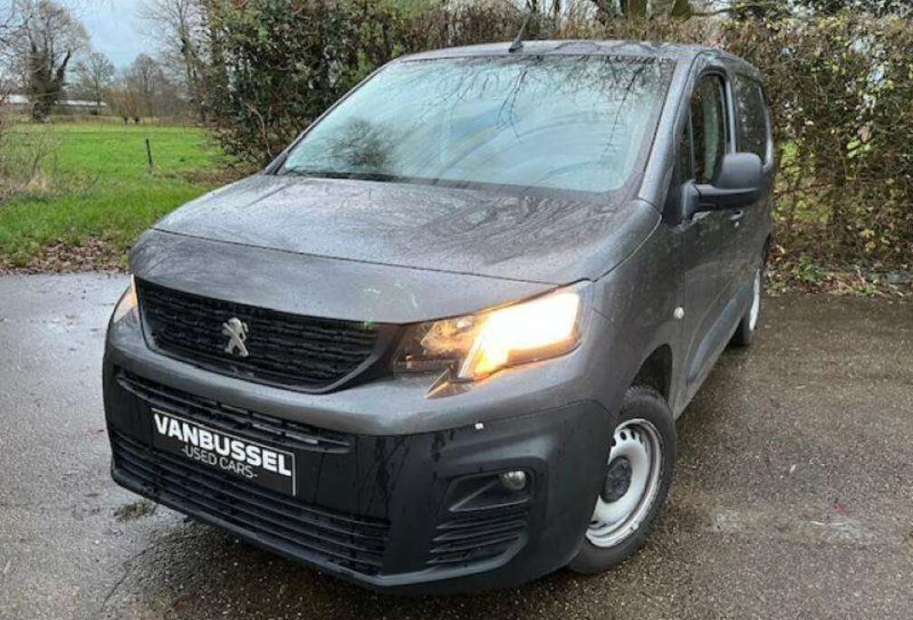 Peugeot V Premium