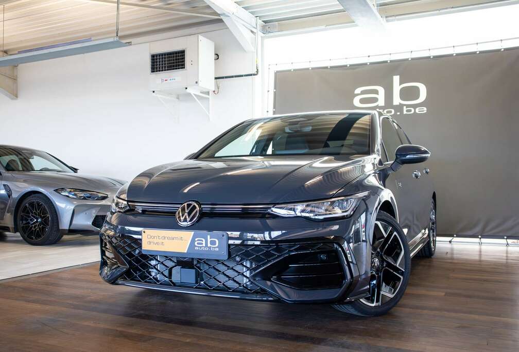 Volkswagen 1.5 ETSI DSG R-LINE, PANO, CAMERA, DAB, LED, ADAPT CRUISE