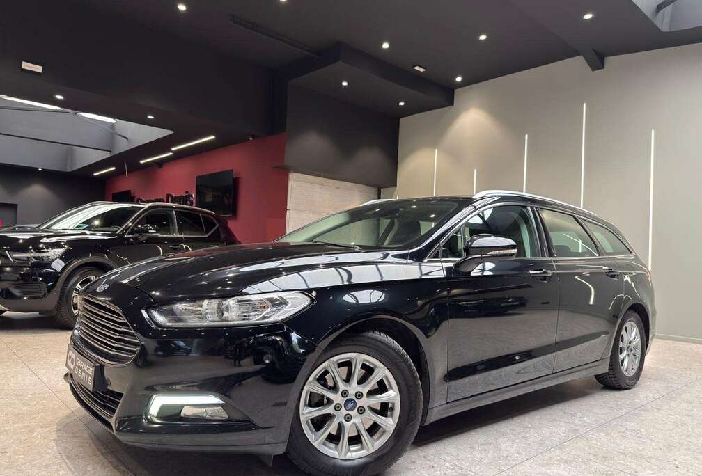 Ford 1.5 TITANIUM**CLIM AUTO**GPS**PACK FROID**CRUISE**