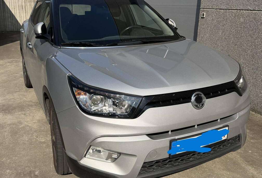 SsangYong Tivoli 1.6i e-XGi 2WD Crystal