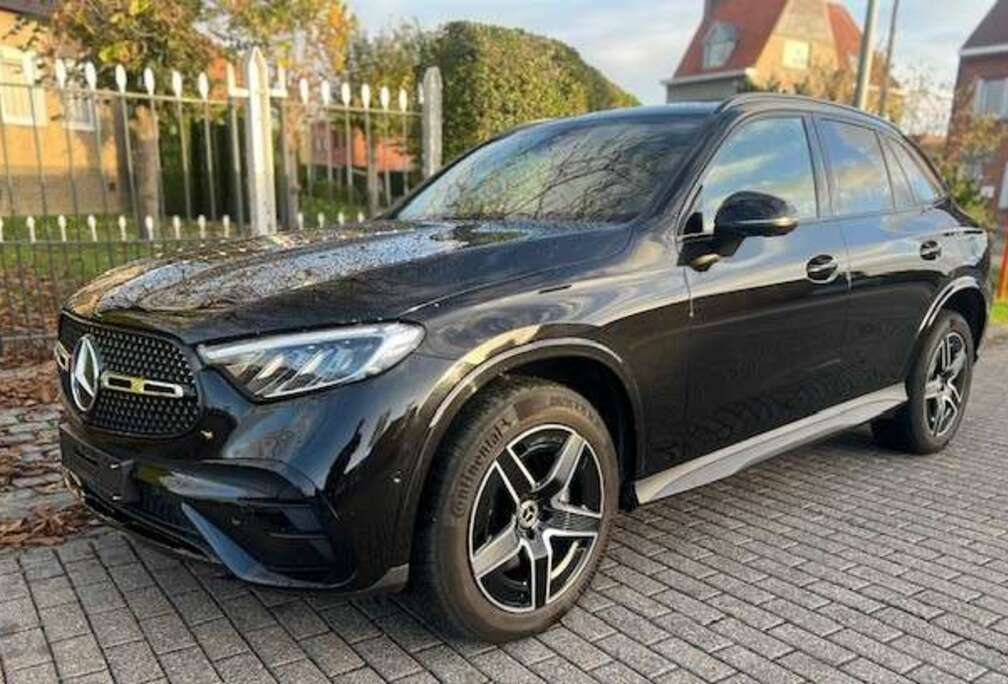 Mercedes-Benz GLC 300 de PHEV AMG Line (245 kW)