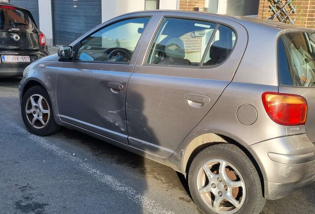 Toyota 1.3i 16v Linea Sol