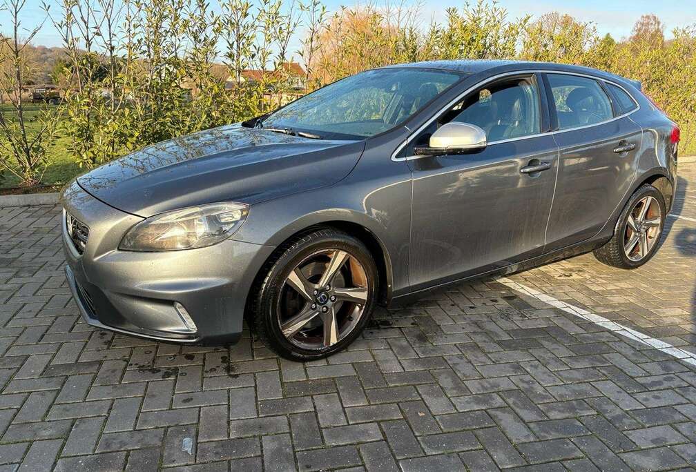 Volvo 2.0 D3 R-design 150cv CLIMTOIT PANO
