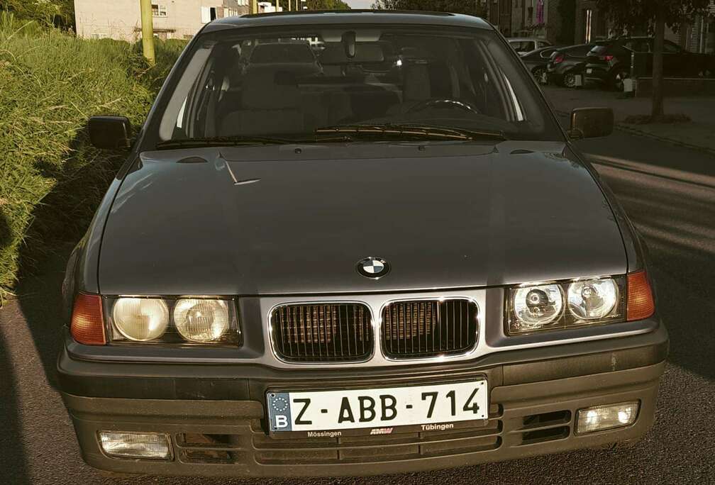 BMW 318i