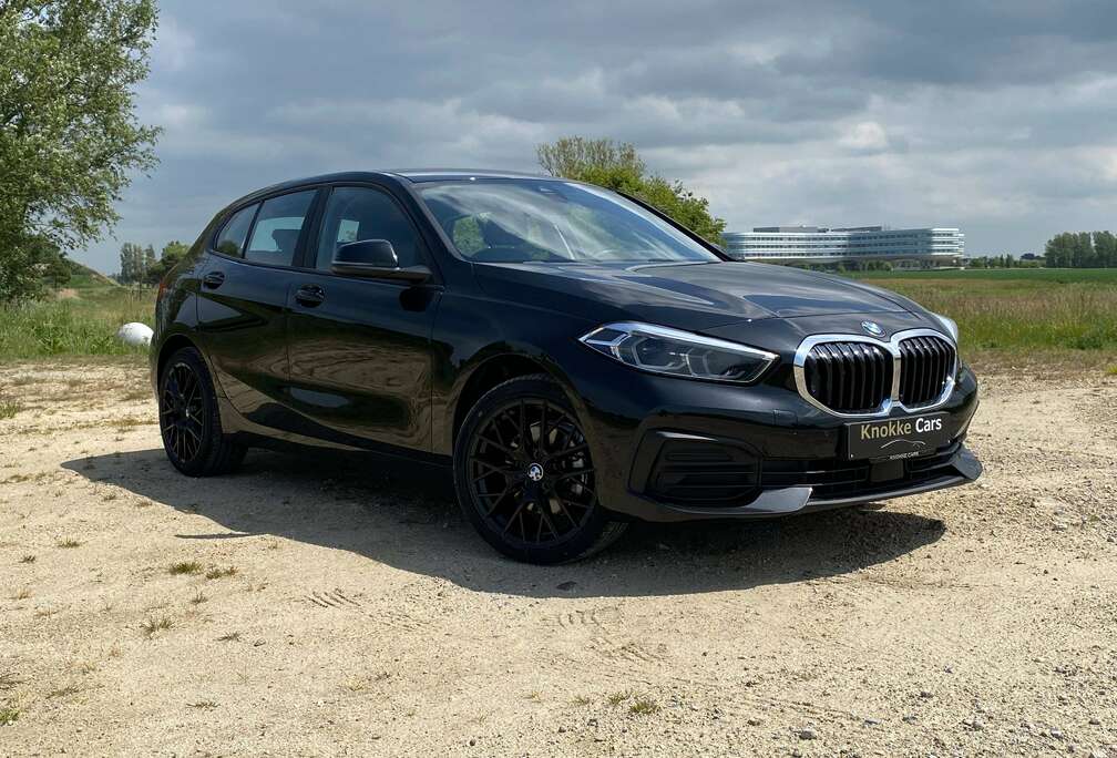 BMW Life Cockpit,Navigatie,Parkeerassist met camera,Aluminium velgen,