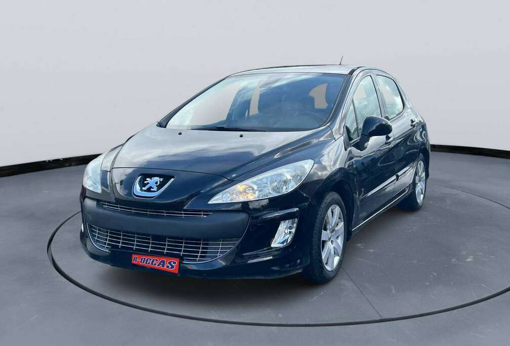 Peugeot 308 1.6 HDi Black CUIR/NAVI/ SIEGES CHAUFFANTS