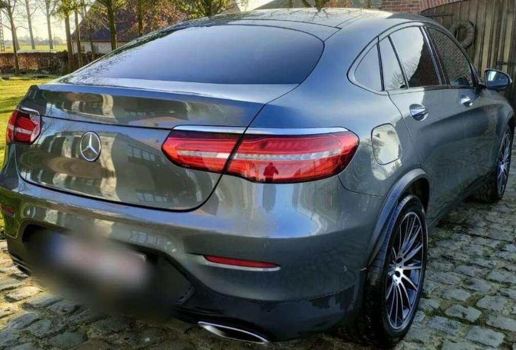 Mercedes-Benz GLC 250 4Matic 9G-TRONIC AMG Line