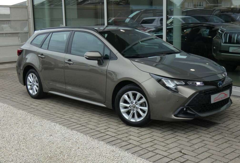 Toyota 1.8 Hybrid 140pk +Parkeersensoren +Zetelverwarming