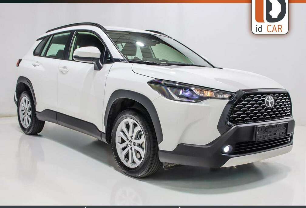 Toyota 1.8 HYBRID DYNAMIC LED CARPLAY ACC CAMERA JA17