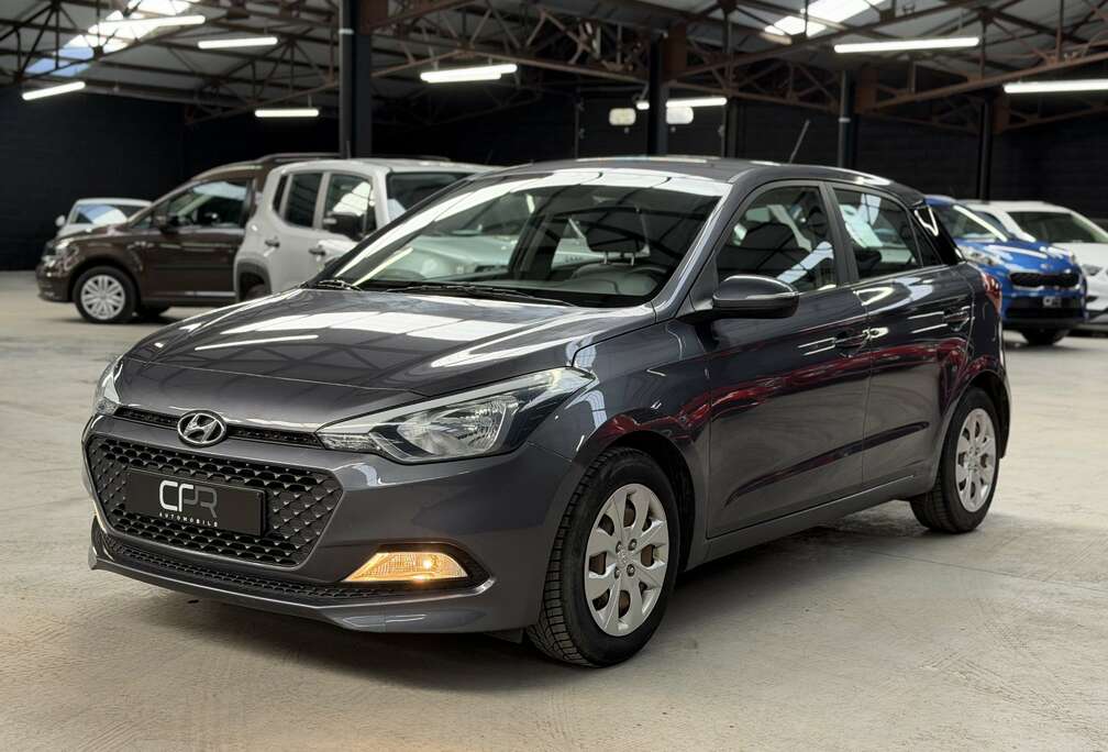 Hyundai 1.2i * NEW MODEL * GARANTIE 12 MOIS * CLIM * RADIO