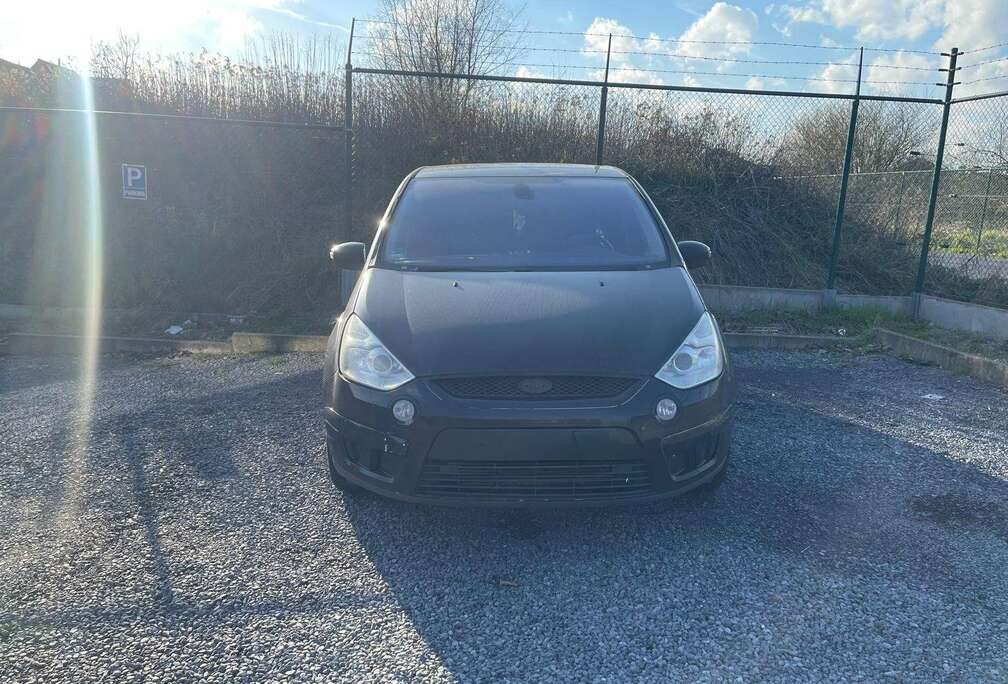 Ford 2.0 TDCi DPF Aut. Titanium 7zits