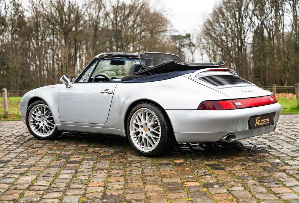 Porsche 911 CARRERA 4 / CABRIO / MANUAL / MATCHING NUMBERS